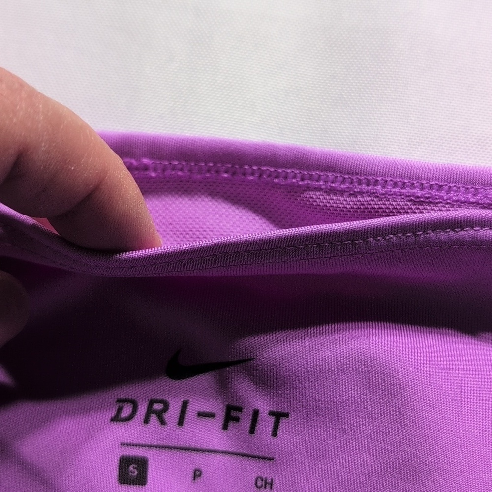 Nike Women's Purple Shorts Size Small - Picture 5 of 6